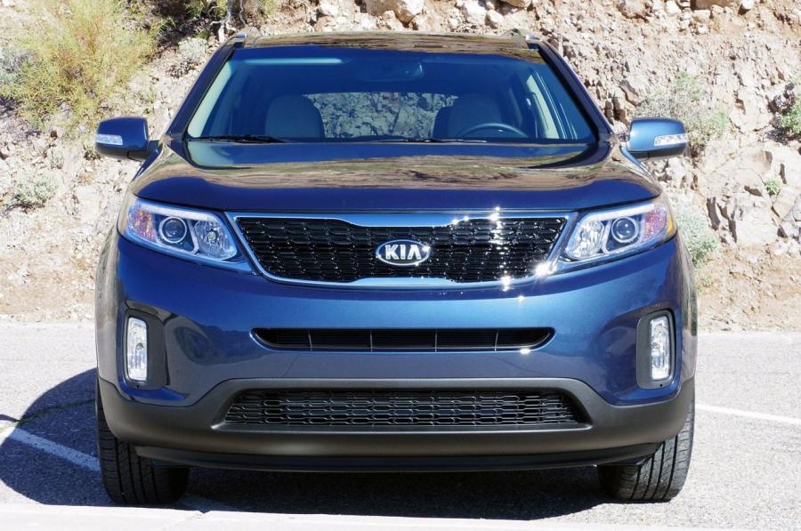  Kia Sorento 2014 года  (фото 16 из 88)